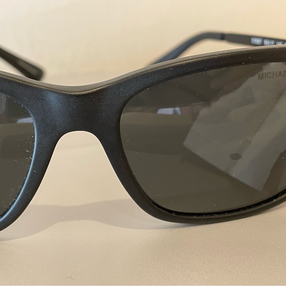 Michael Kors Milo II black sunglasses - Picture 7 of 12